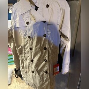 NWT northface trench coat *missing belt*